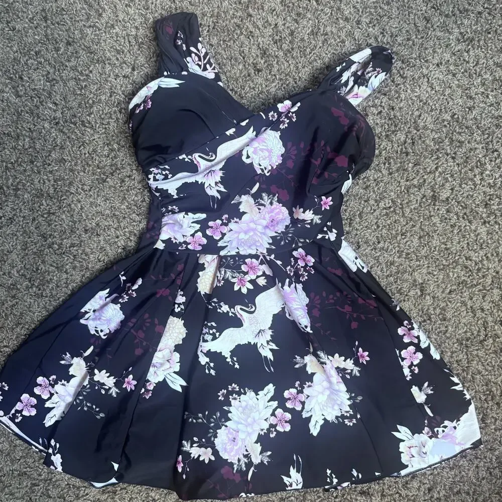 CocoPear Floral One Piece Swimsuit L Swim dress Cross Back built in bra & shorts - Picture 1 of 6